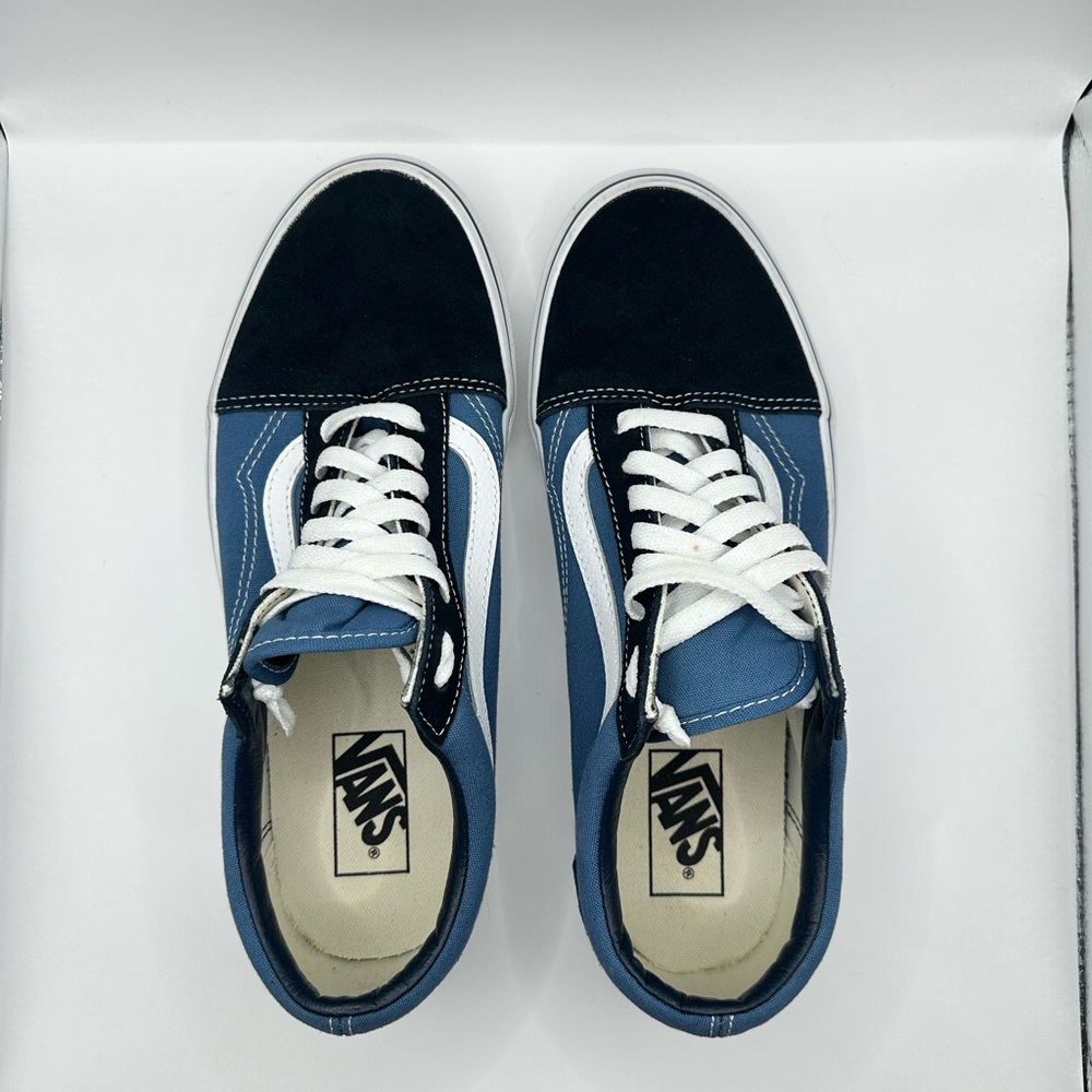 Vans Men's 8.5/ Women’s 10 Black and Blue Old Skool Sneakers